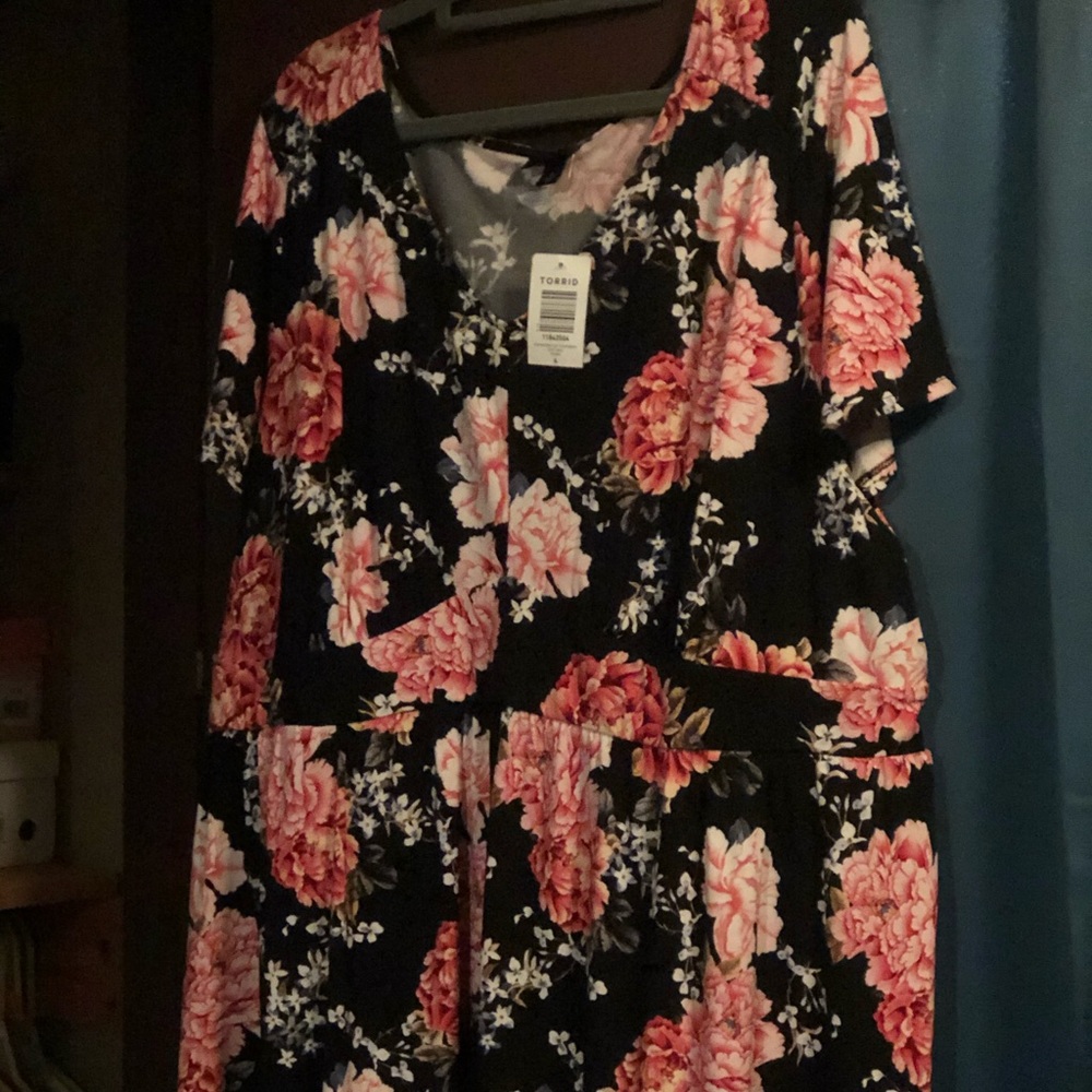 Torrid floral babydoll top size 4
